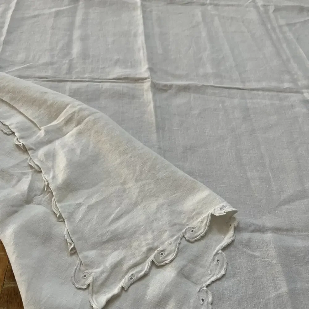Vintage Off White Linen Tablecloth 47